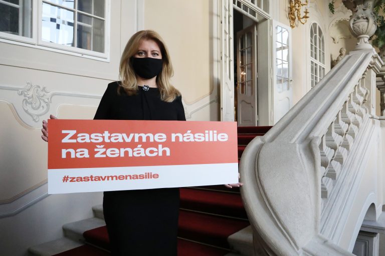 Osobnosti podporili kampaň Zastavme násilie na ženách 2020